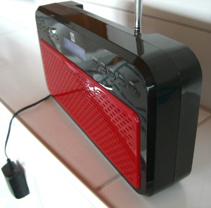 Dual DAB 12 von der Seite